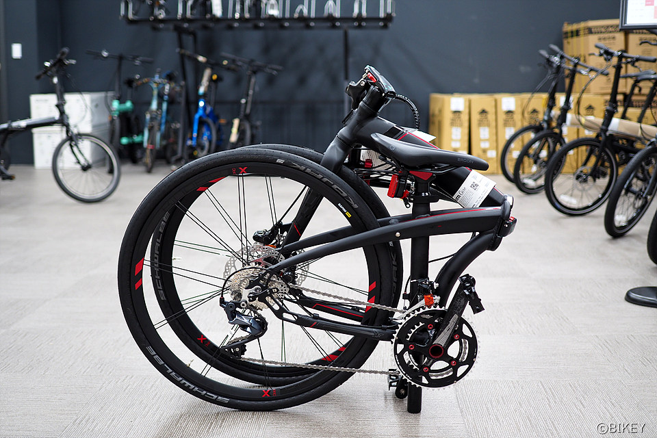 턴 이클립스 X22 26인치 휠의 최고급 폴딩 자전거